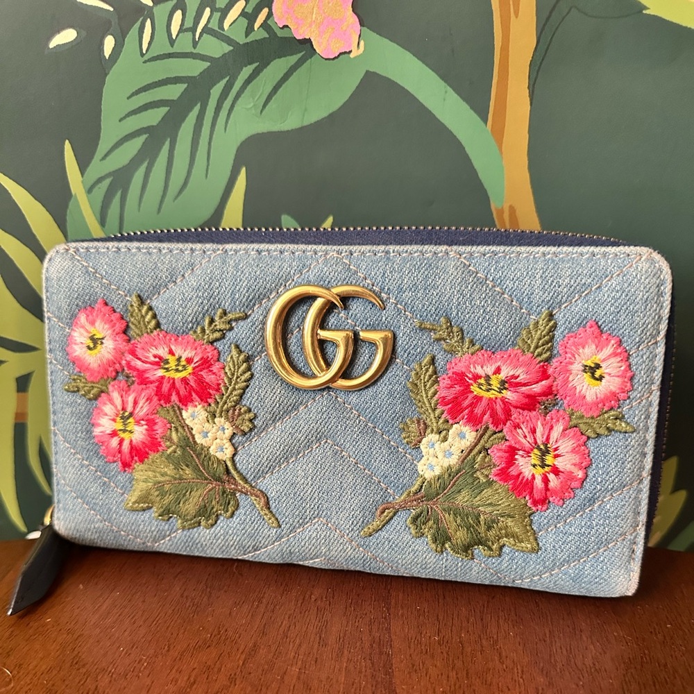 Gucci Limited Edition Quilted Denim Floral GG Long Zip Wallet 💙